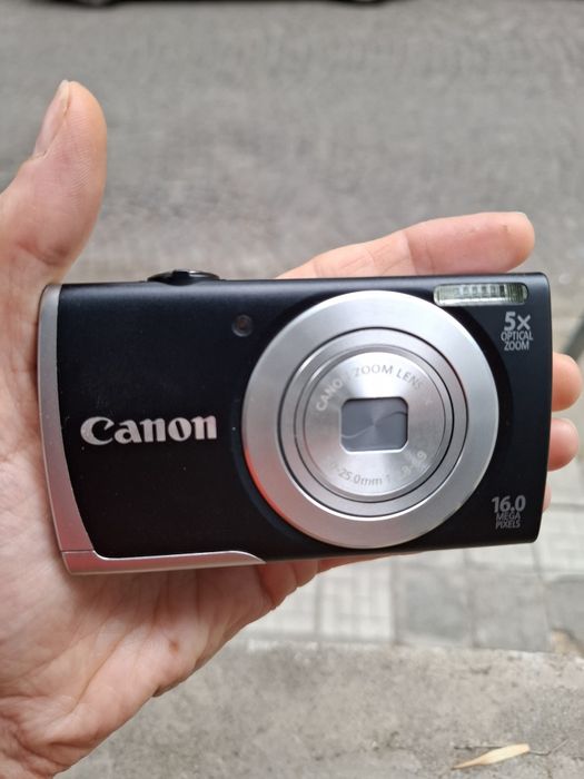 Компактен дигитален фотоапарат CANON Powershot A2600