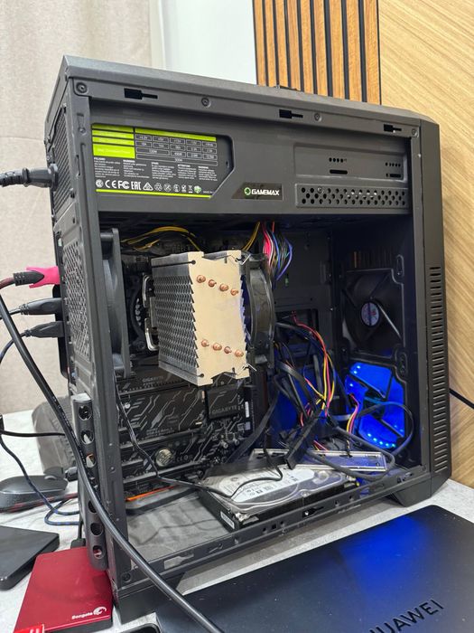 Intel(R) Core(TM) i7-8700K компиютер в комплекте