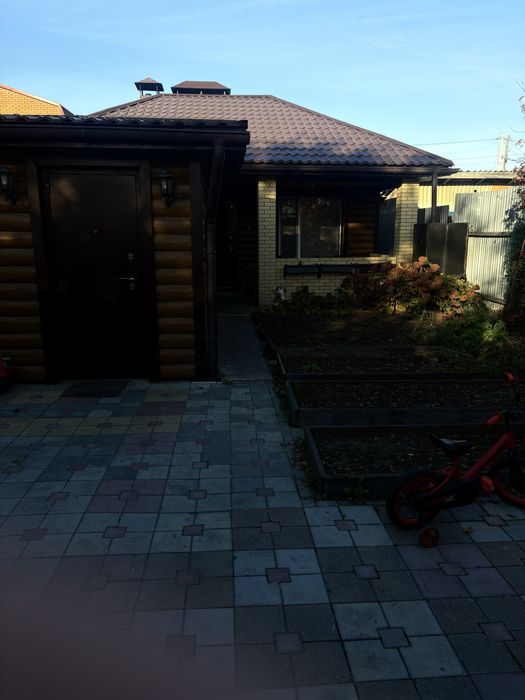 Продам дом в отличном районе