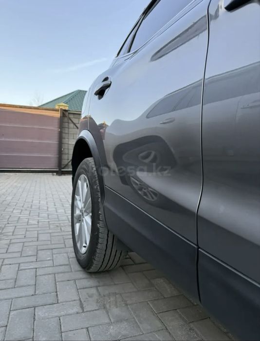 Продам машину Nissan