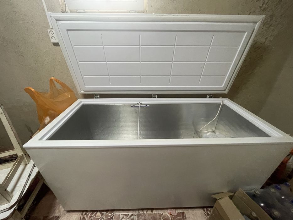 Продам морозильную камеру