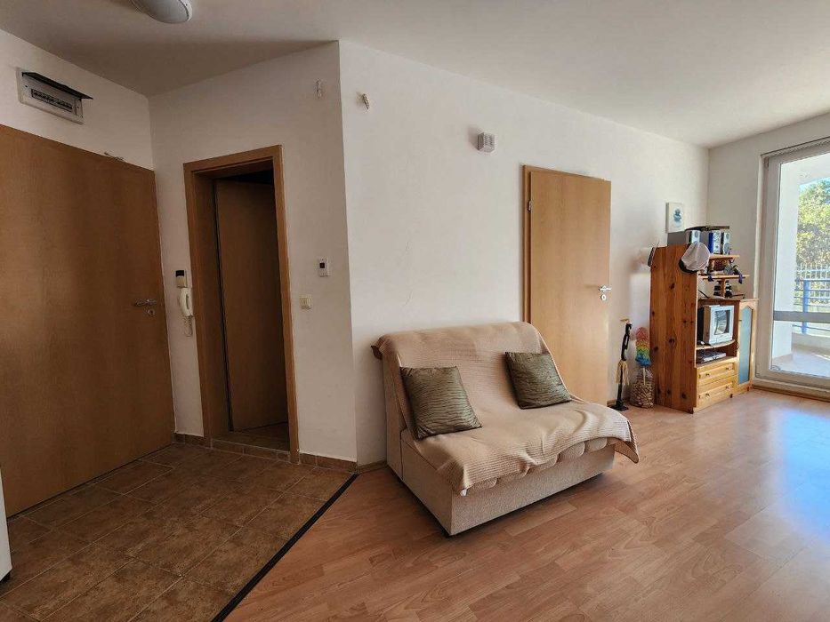 Продава се Двустаен апартамент в Балчик - 68 кв.м за 736 €/кв.м - Снимка #4