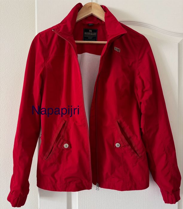 Geaca rosie Napapijri