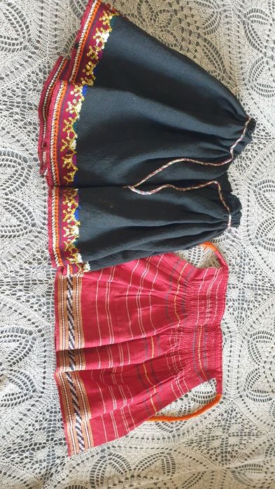 Автентични детски- кърлянка и престилка от Хърцайска носия.