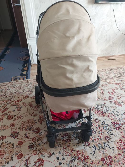 Коляска б/у в хорошем состоянии