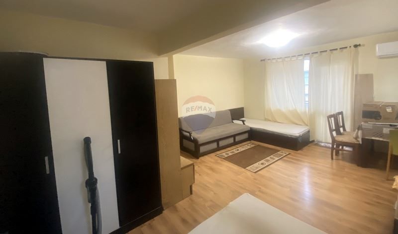 Дава се под наем Двустаен апартамент в Варна, Окръжна болница - 50 кв.м за 359.04 € - Снимка #2