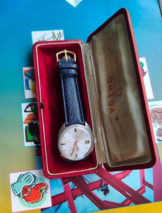 Cutie Vintage Ceas Omega colectie anii 40 piele deschidere buton