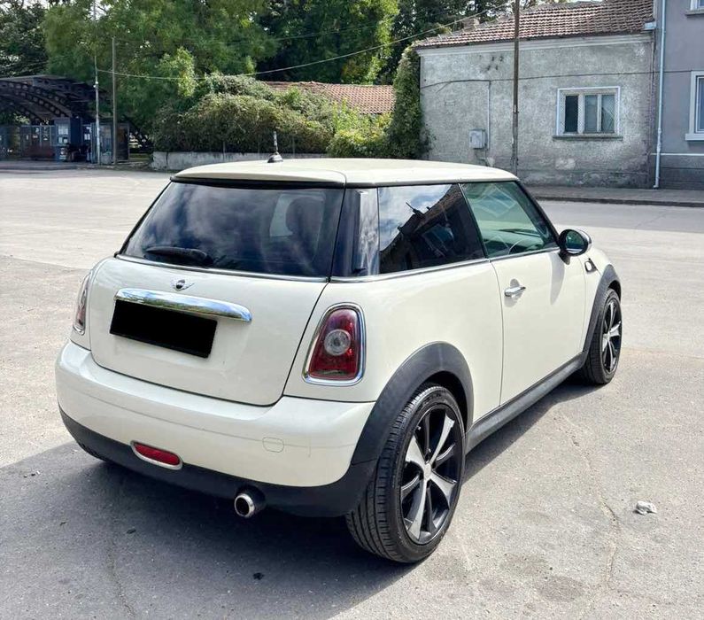 MINI ONE 1.6i 2010 г. нов внос