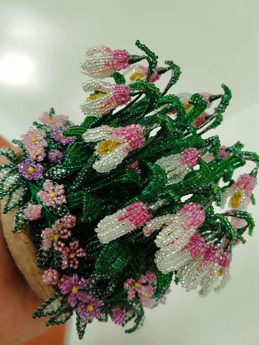 Подснежники из бисера