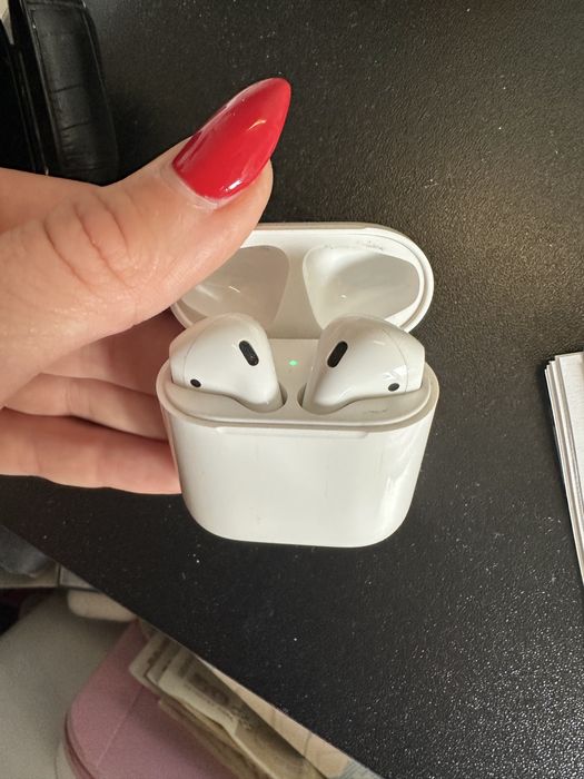 Слушалки Apple Airpods 2