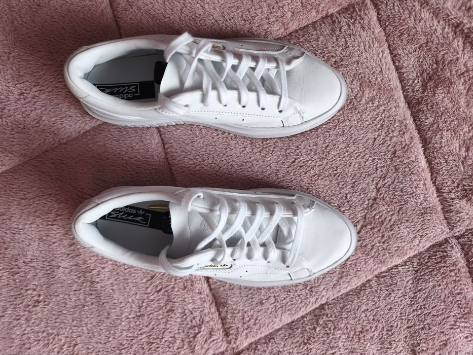 Дамски кецове Adidas
