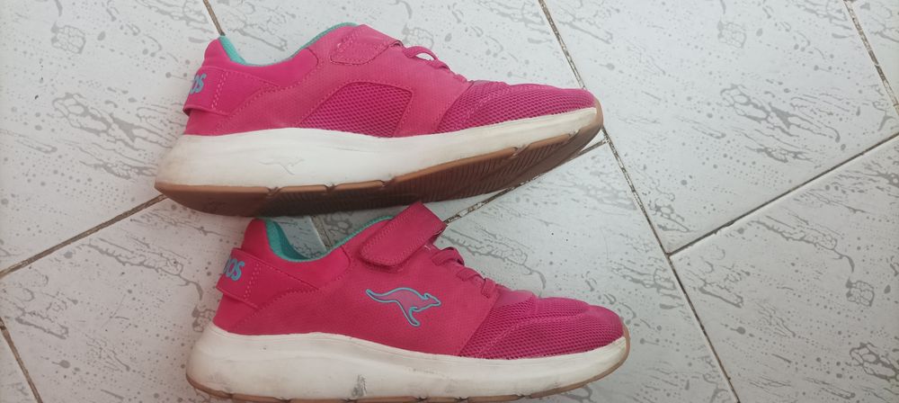 Маратонки Kangaroos