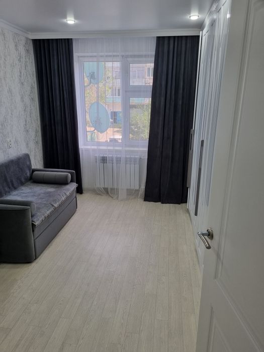 Продам 2 комн квартиру мкр Молодежный 17