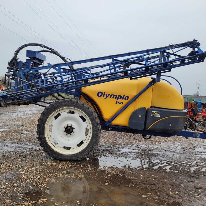Instalatie erbicidat Caruelle OLYMPIA 250s, an 2003, l= 24 m / 2.500 l