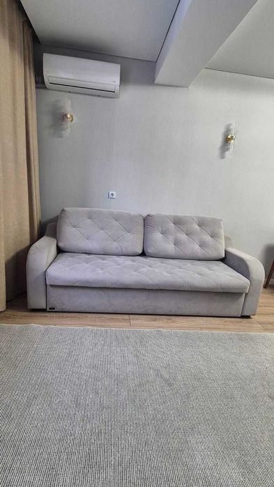 Срочно продам спальный диван
