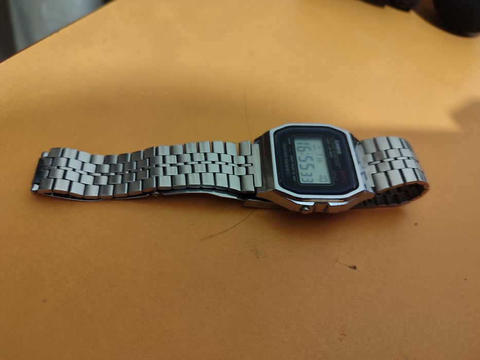 Продам часы Casio