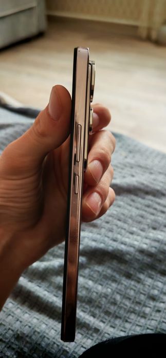 Продам vivo v50 lite 16/128