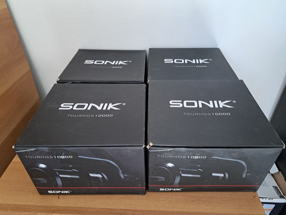Set 4 lansete + mulinete Sonik SK4 + Tournous 10000