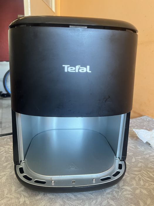 Airfryer Tefal почти нов