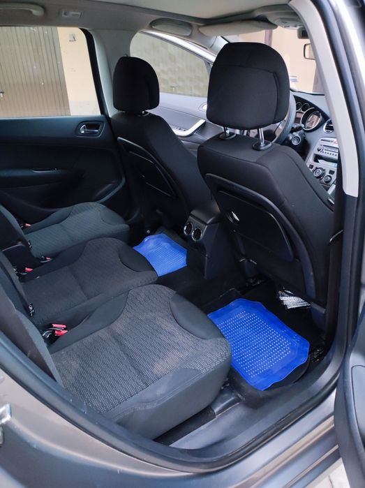 автомобил Пежо 308 sw