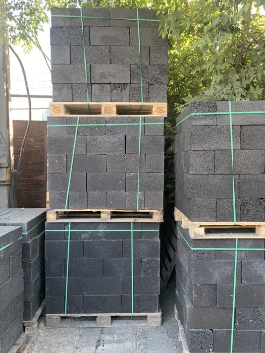 Шлакоблок,Бетонит,Пескоблок.