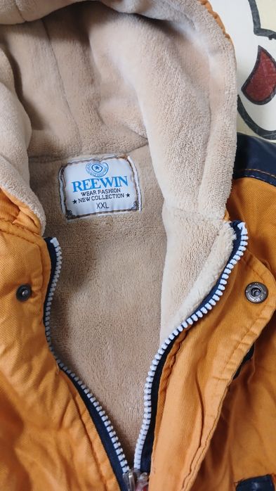 Продаю детский куртки