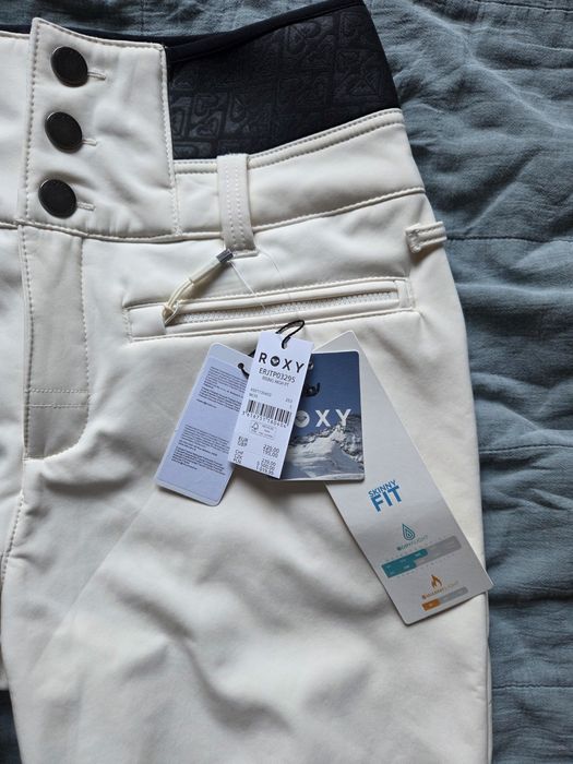 ЧИСТО НОВ панталон за ски ROXY