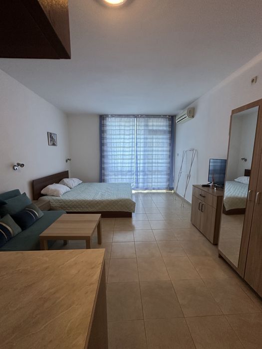 Едностаен - Слънчев бряг, център