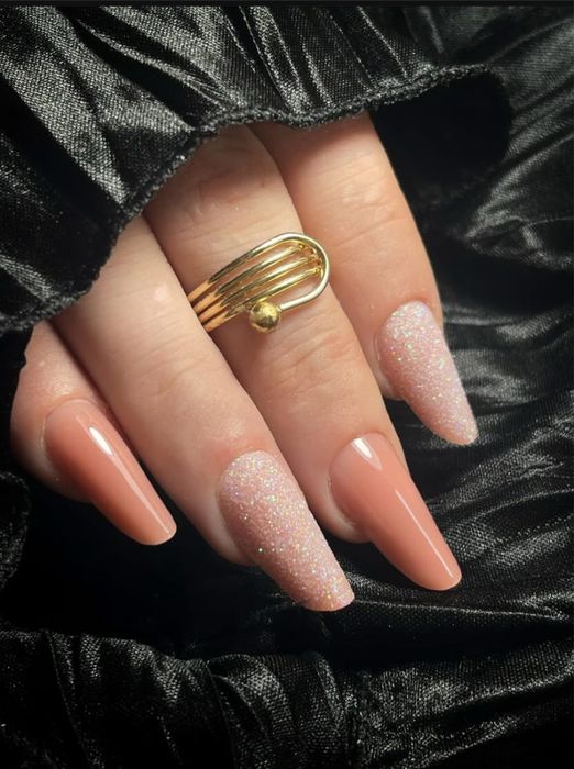 Unghii cu gel manichiura