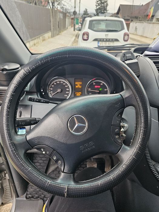 Vând Mercedes Vito an 2008 8+1