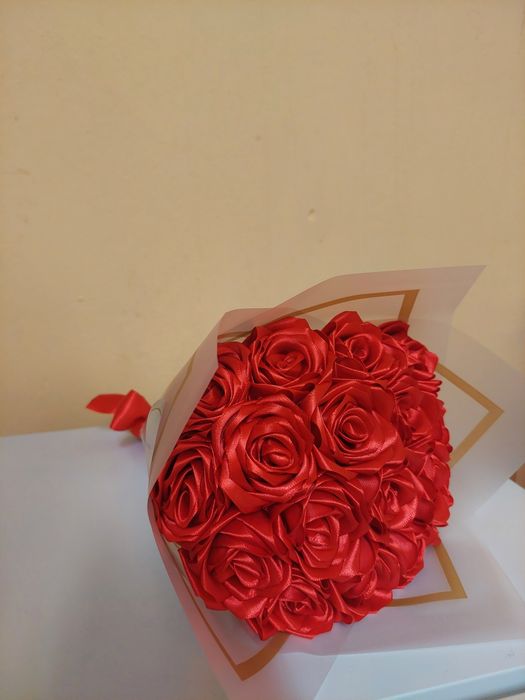 Вечни рози (сатенени рози)