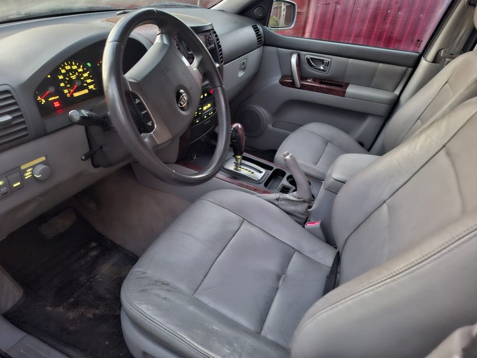 Vând Kia Sorento 2.5 crdi Pt dezmembrat