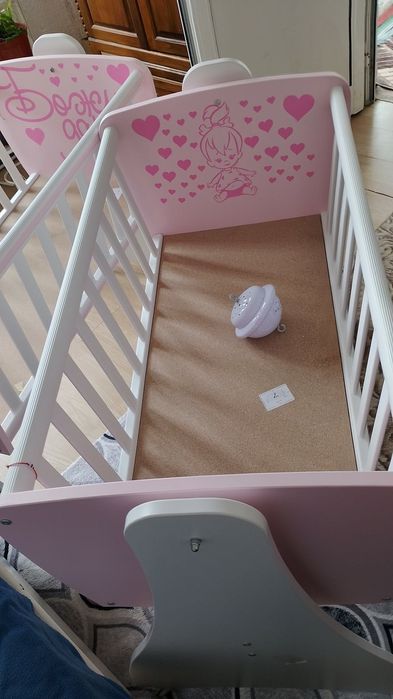 Бебешки кошари за момиче