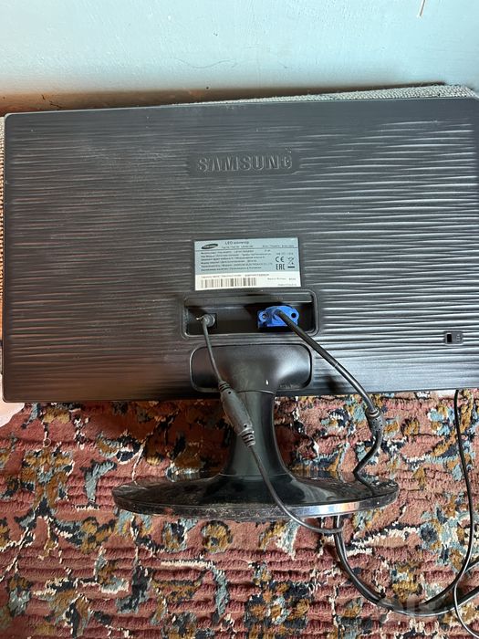 samsung manitor 19