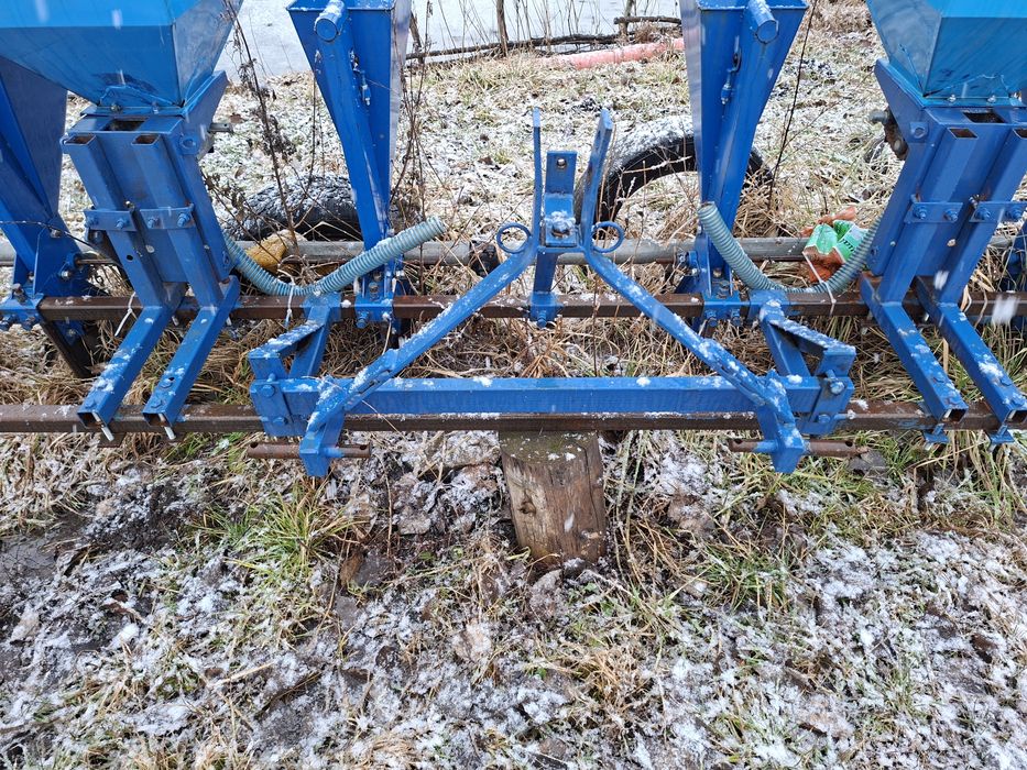 Semănătoare usturoi ceapa legume cu fertilizare