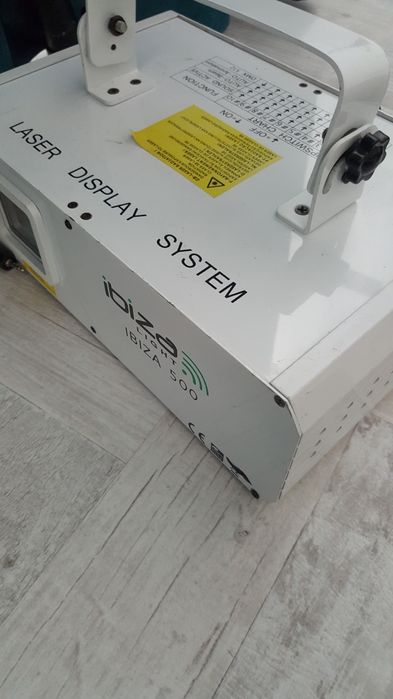 Lumini de scena T-uri wash-uri lasere etc