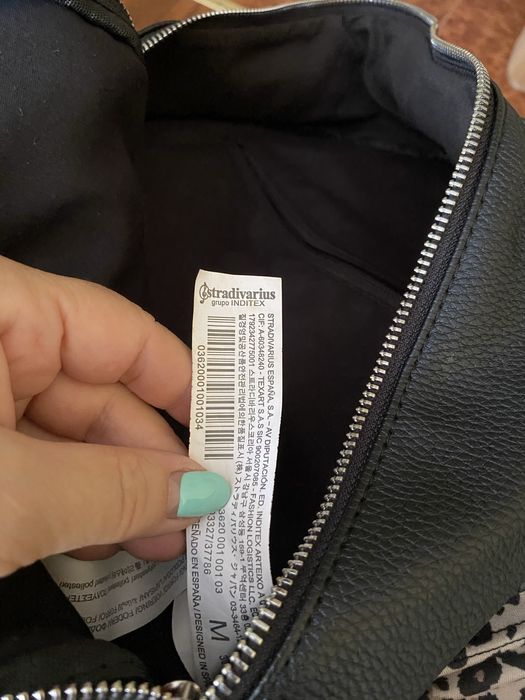 Раница Stradivarius и малки черни чанти