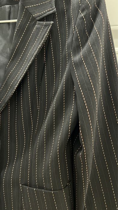 Пиджаки по 6000 тг