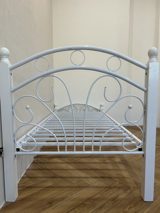 продам каркас кровати, 100х200