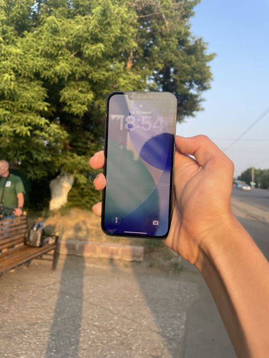 Продам айфон 13 iphone 13