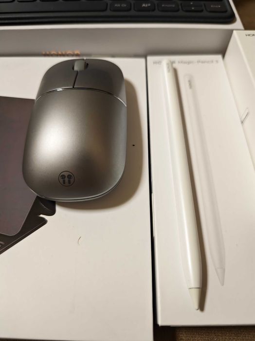 Пълен КОМПЛЕКТ Таблет Honor MagicPad 4 (12.3") – 16GB/512GB – КАТО НОВ!