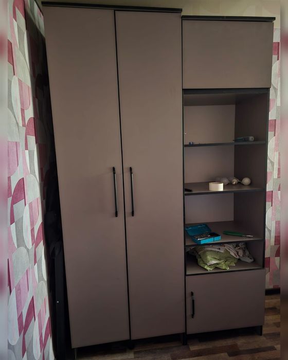 Шкаф, шифоньер, пенал