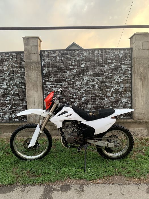 Продам эндуро мотоцикл 06