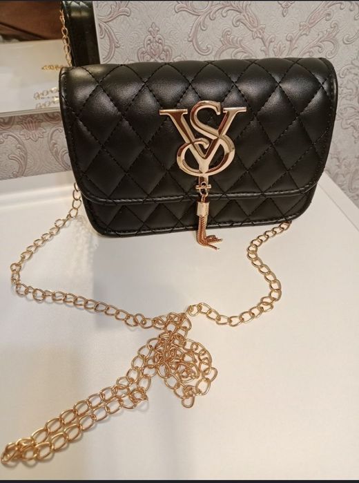 Женская сумка через плечо