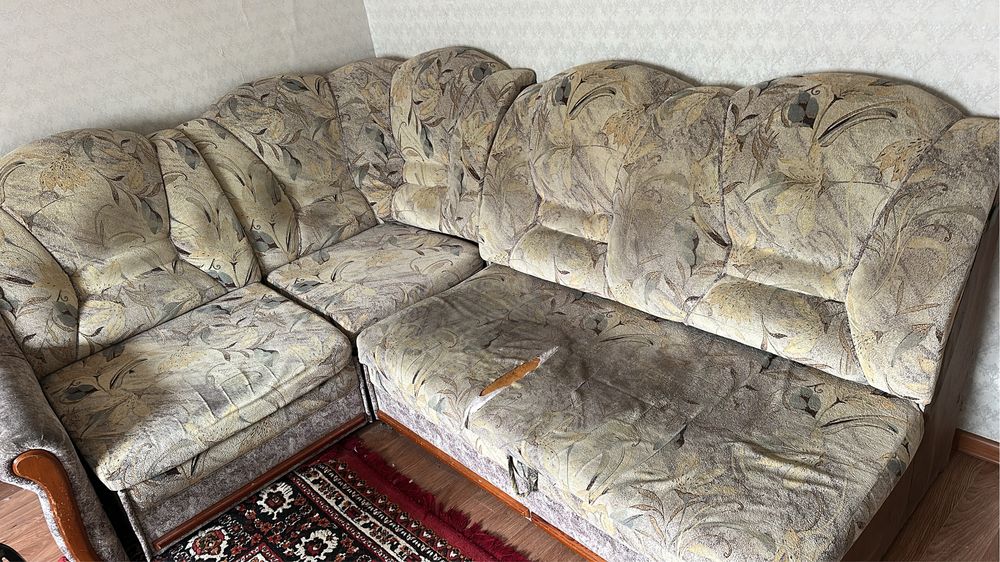 Диван раскладной Даром