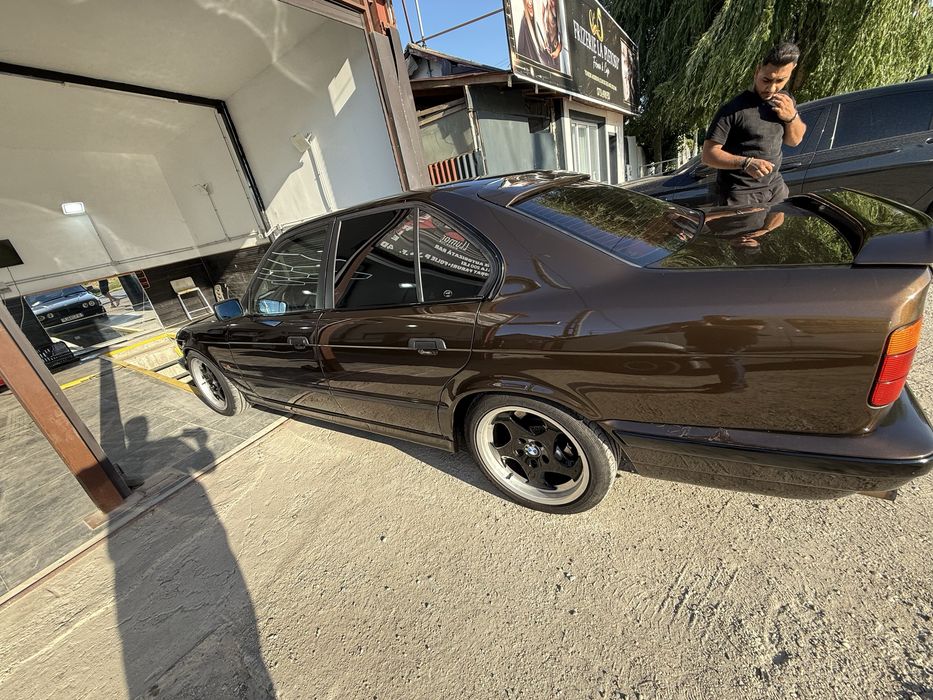 BMW 5 Series 1994 — imagine 5