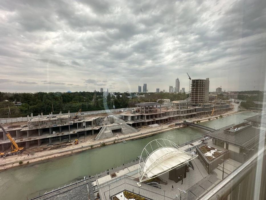 Seoul Mun Продается 3 комнатная квартира коробка ТЦ Next