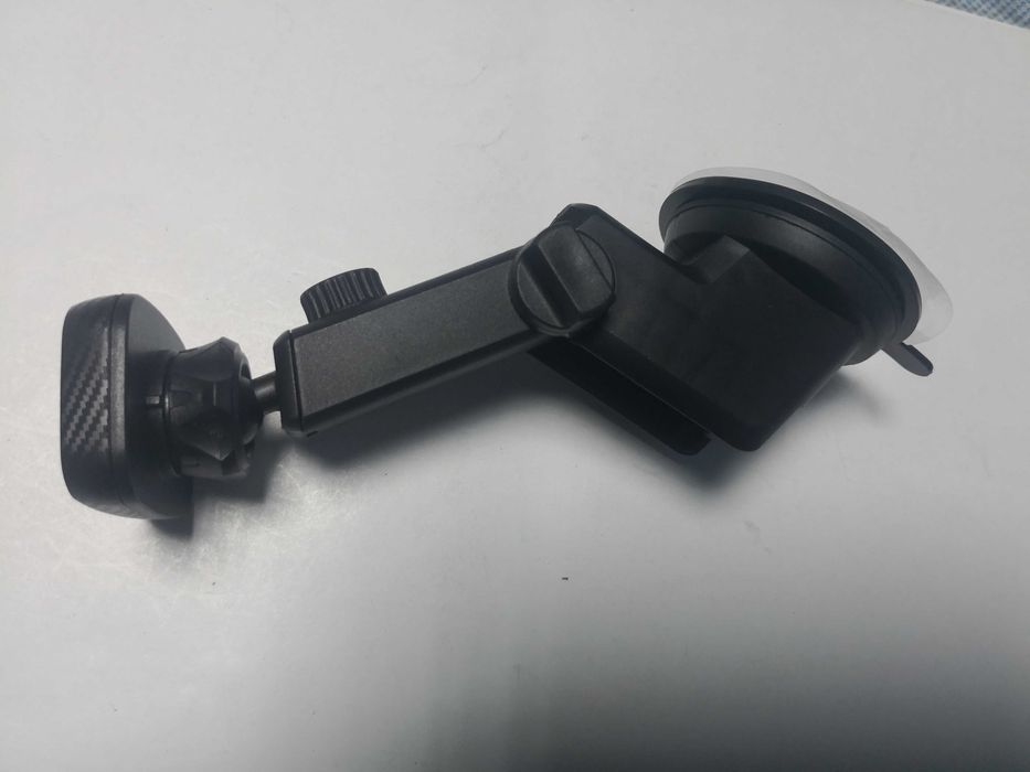 Suport telefon magnetic cu ventuza
