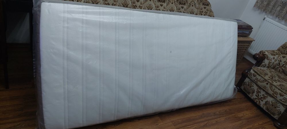 Матрак IKEA 90х200 средно твърд