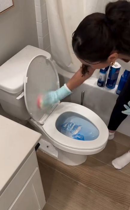 НЕДОРОГАЯ Уборка от 300.000 сум